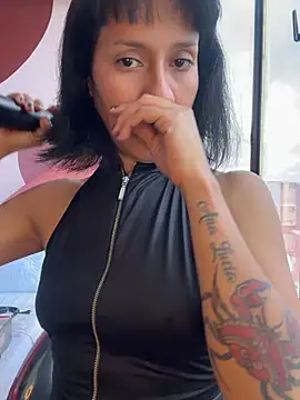 Snapshot of Valkiriia_wiine chatting on May 26, 8:16 pm Valkiriia wiine online show from May 26, 8:16 pm