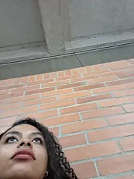 Snapshot of scarlett__3 chatting on May 29, 4:27 pm scarlett 3 online show from May 29, 4:27 pm