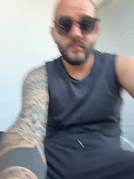 yoyett3223 online show from June 8, 6:47 am