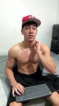 Luke Muscle online show from July 15, 1:38 pm