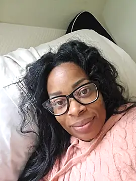 CaliBabiethe1 online show from May 28, 8:28 pm