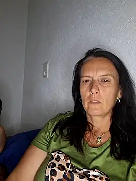Snapshot of lessudiste11 chatting on June 22, 8:50 pm lessudiste11 online show from June 22, 8:50 pm