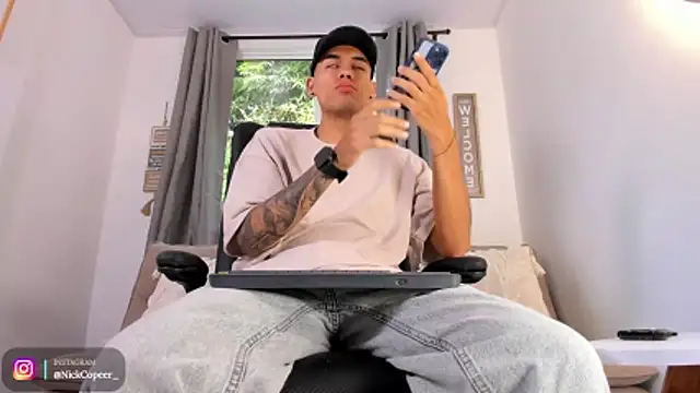 NickCopeer  online show from June 9, 12:28 pm