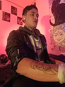 Snapshot of AlecBanne_ chatting on July 18, 8:56 pm AlecBanne online show from July 18, 8:56 pm