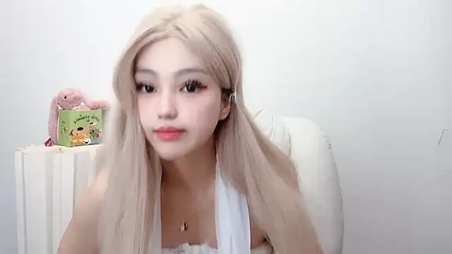 jiangjiang2005 online show from June 16, 5:48 pm