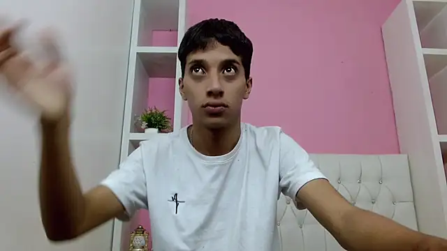 jl brayan12 online show from May 27, 8:06 pm