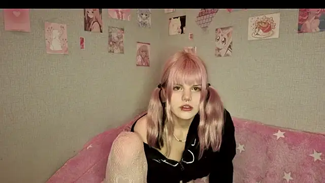 Snapshot of VelvetAlice chatting on June 17, 9:05 pm VelvetAlice online show from June 17, 9:05 pm