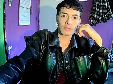 crisanto8 online show from May 26, 10:28 pm