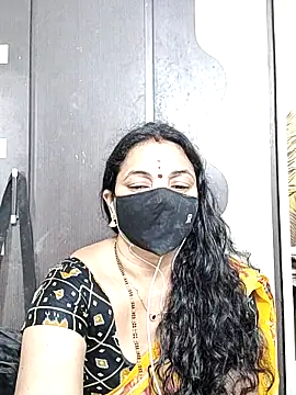 Snapshot of Leela_555 chatting on June 6, 3:22 am Leela 555 online show from June 6, 3:22 am