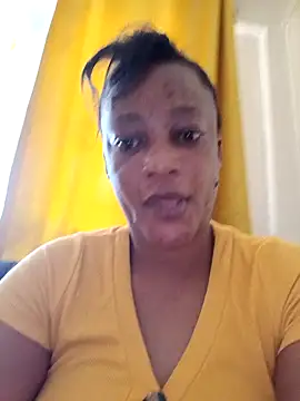 Snapshot of QueenLave chatting on May 22, 1:28 pm QueenLave online show from May 22, 1:28 pm