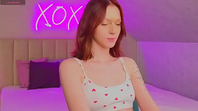Snapshot of Nelly-May chatting on July 18, 12:59 am Nelly-May online show from July 18, 12:59 am