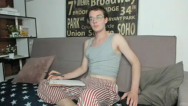 FableDusk online show from May 26, 1:29 pm