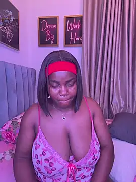Snapshot of CasadelRe chatting on May 24, 11:43 pm CasadelRe online show from May 24, 11:43 pm