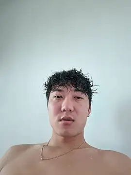 Snapshot of YourBadboy718 chatting on May 28, 6:32 am YourBadboy718 online show from May 28, 6:32 am