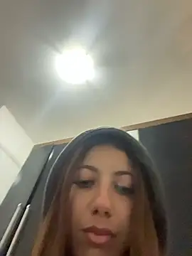 Snapshot of ruivinha_uai chatting on June 23, 10:19 pm ruivinha uai online show from June 23, 10:19 pm