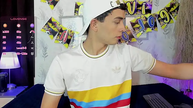 Snapshot of willy_diamond chatting on July 3, 8:15 pm willy diamond online show from July 3, 8:15 pm