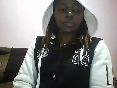 Snapshot of cuteberyle chatting on June 3, 7:41 pm cuteberyle online show from June 3, 7:41 pm