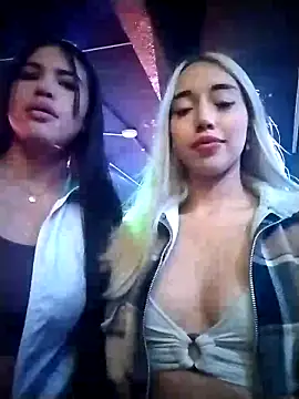 Red LipsDuo online show from June 18, 2:34 am