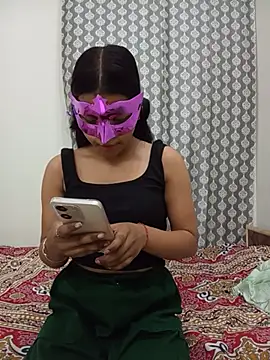 Snapshot of Jaya_5 chatting on May 28, 4:10 am Jaya 5 online show from May 28, 4:10 am
