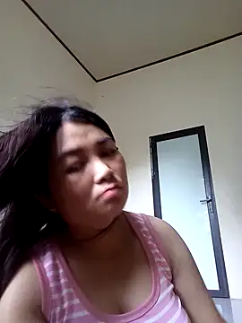 Giee00 online show from May 25, 9:48 am