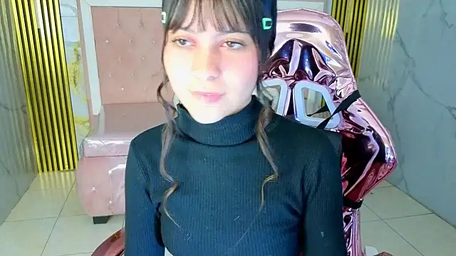 Snapshot of isabeau_s chatting on June 29, 1:11 pm isabeau s online show from June 29, 1:11 pm