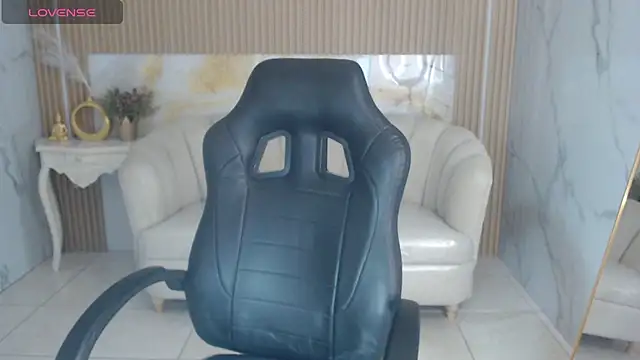 Snapshot of isabeau_s chatting on July 30, 2:05 pm isabeau s online show from July 30, 2:05 pm