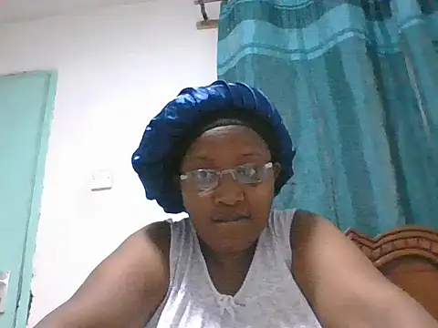 peacechloe online show from June 29, 7:36 pm