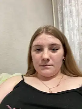 Snapshot of Flowers889 chatting on May 26, 9:55 pm Flowers889 online show from May 26, 9:55 pm