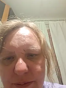 Snapshot of Sonya_Marmelad chatting on May 28, 7:33 pm Sonya Marmelad online show from May 28, 7:33 pm