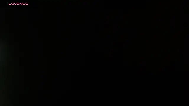 Snapshot of sexysweetdreams chatting on July 18, 12:04 am sexysweetdreams online show from July 18, 12:04 am