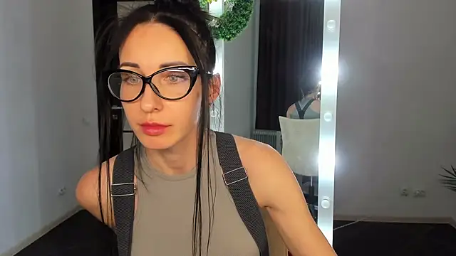 BouncySweety online show from December 21, 3:31 pm