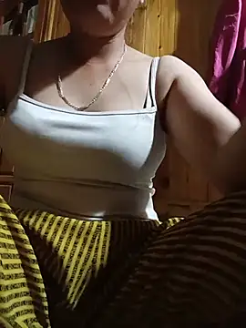 Milla pussy online show from June 28, 1:22 am