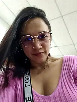 DaniRivers  online show from June 17, 2:40 pm