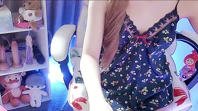 Snapshot of Jenny-Cake chatting on July 14, 5:34 am Jenny-Cake online show from July 14, 5:34 am