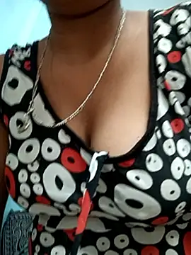 Snapshot of KaKanisha_04 chatting on July 2, 3:23 am KaKanisha 04 online show from July 2, 3:23 am