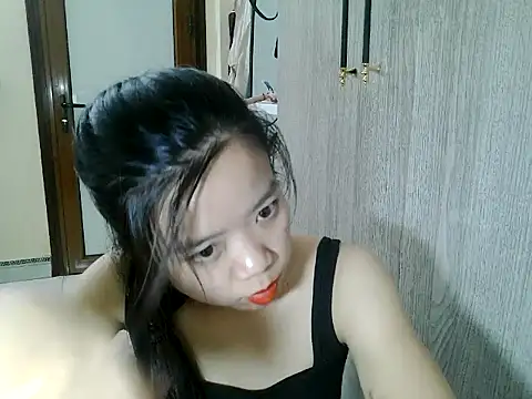 Nellid079 online show from June 5, 3:51 pm
