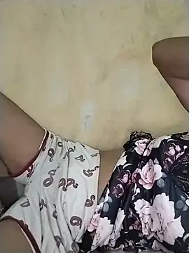 PRIYAGIRLHOT online show from July 3, 7:37 am