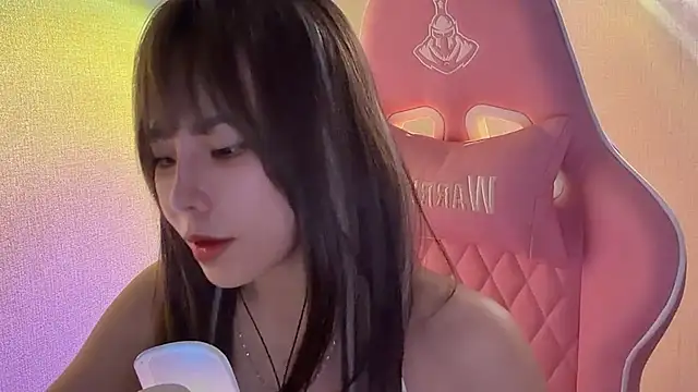 Snapshot of Jenny-Joo chatting on June 3, 2:33 pm Jenny-Joo online show from June 3, 2:33 pm