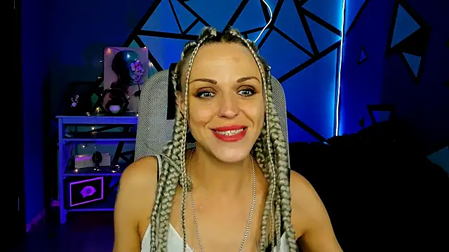 Snapshot of DianaRosi chatting on May 26, 9:27 am DianaRosi online show from May 26, 9:27 am