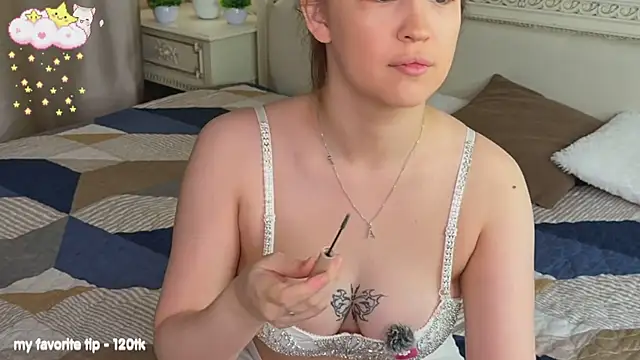 Snapshot of PlayfulMelly chatting on July 12, 9:00 am PlayfulMelly online show from July 12, 9:00 am