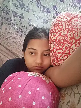Snapshot of SitaraSingh chatting on May 29, 2:53 am SitaraSingh online show from May 29, 2:53 am