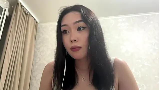 Snapshot of LilowNax chatting on May 27, 8:39 pm LilowNax online show from May 27, 8:39 pm