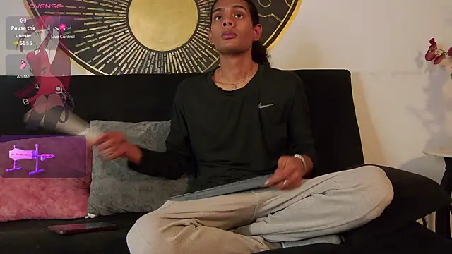 Snapshot of maxi_max0 chatting on July 8, 7:40 pm maxi max0 online show from July 8, 7:40 pm