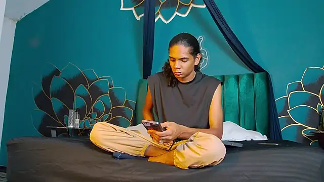 Snapshot of maxi_max0 chatting on July 16, 7:31 pm maxi max0 online show from July 16, 7:31 pm