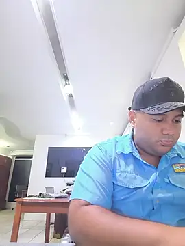 Snapshot of Alejandrojk16 chatting on May 25, 12:49 am Alejandrojk16 online show from May 25, 12:49 am