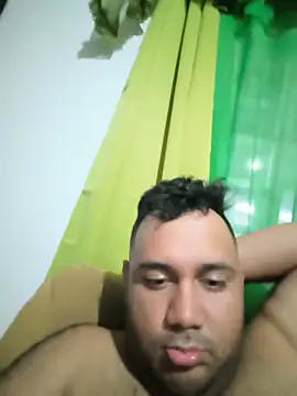 Snapshot of Alejandrojk16 chatting on June 7, 10:02 pm Alejandrojk16 online show from June 7, 10:02 pm