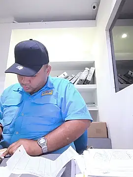 Snapshot of Alejandrojk16 chatting on August 4, 1:31 am Alejandrojk16 online show from August 4, 1:31 am