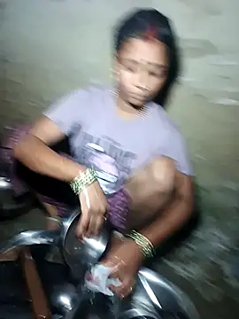 Snapshot of maliska-rani chatting on July 29, 5:33 pm maliska-rani online show from July 29, 5:33 pm