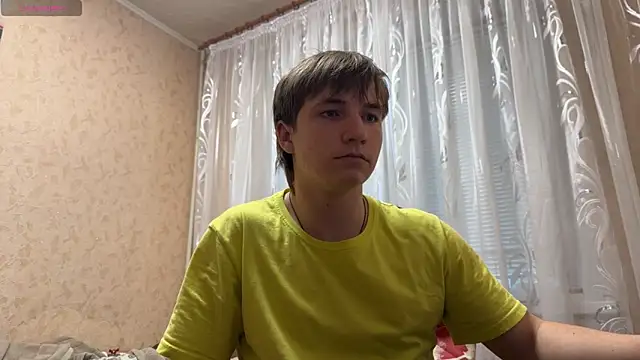 Snapshot of Goolden_Flaash chatting on May 26, 4:36 pm Goolden Flaash online show from May 26, 4:36 pm