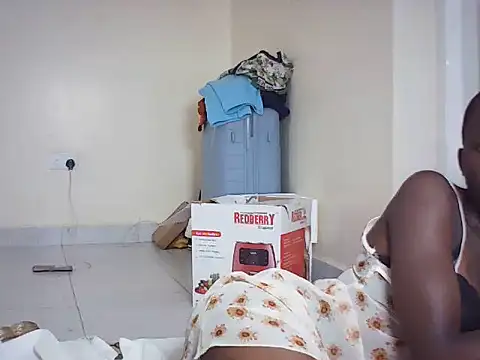 Snapshot of Sweet_ladasha chatting on June 7, 6:22 pm Sweet ladasha online show from June 7, 6:22 pm